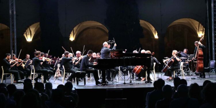 Nuova Orchestra Scarlatti: “Omaggio a Disney” e “Metamorfosi” al Cortile delle Statue, ultimi due appuntamenti estivi