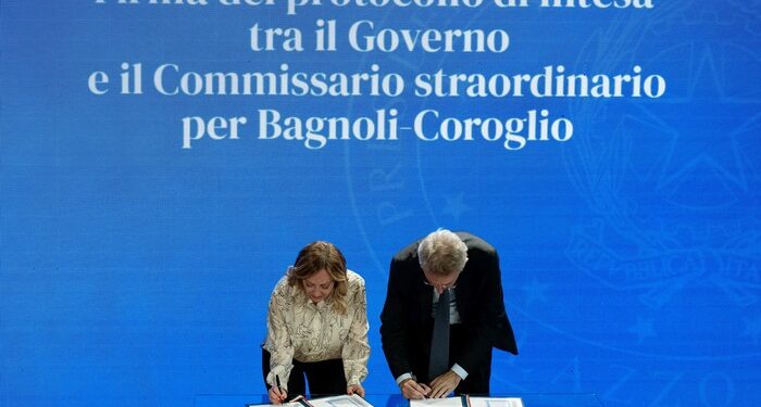 Bagnoli, Meloni e Manfredi firmano protocollo d’intesa