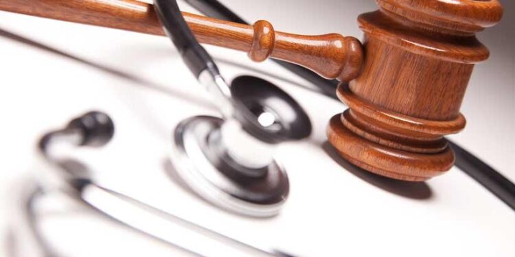 Tribunale di Napoli condanna l’ASL: maxi-risarcimento di 700.000 euro