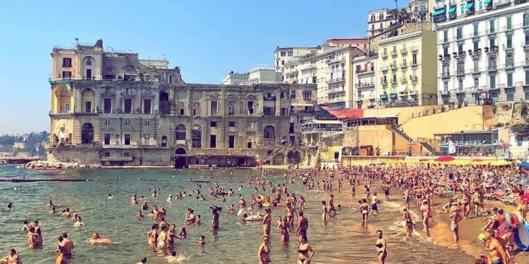 Napoli è boom di turisti in estate: merito anche dei grandi eventi 