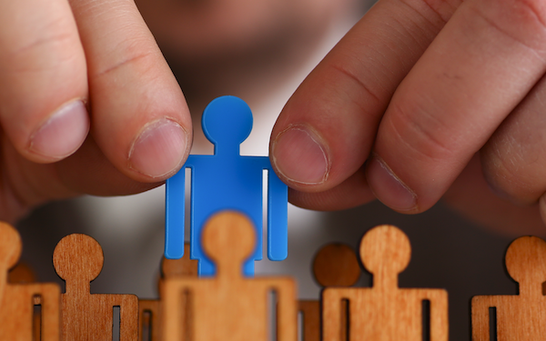 Stalking sul posto di lavoro, la sentenza della Cassazione: se il datore incute ansia o paura può essere condannato