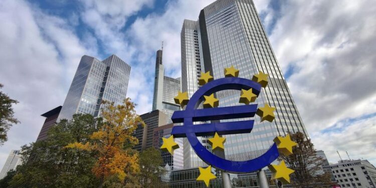 Un protestato può aprire una Srl?  