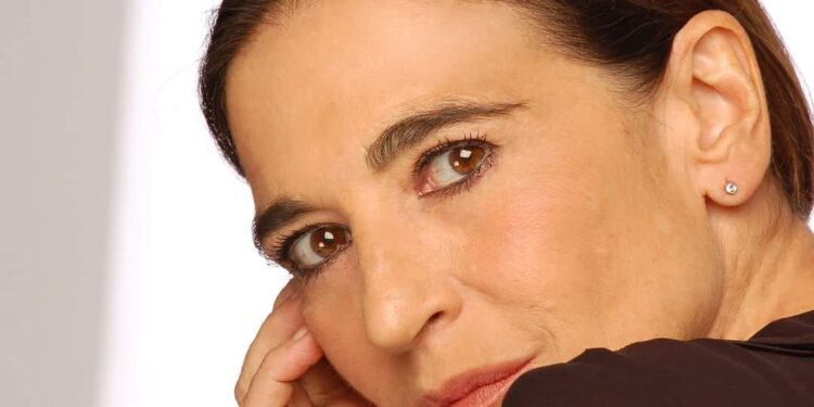 Sabato 21 settembre, Premio Festival Napoli Cultural Classic: premi a Lina Sastri, Marco Maddaloni, Vincenzo De Lucia e altri