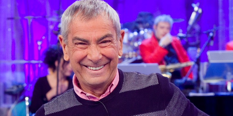 È morto Luca Giurato, il giornalista e conduttore tv stroncato da un infarto a 84 anni