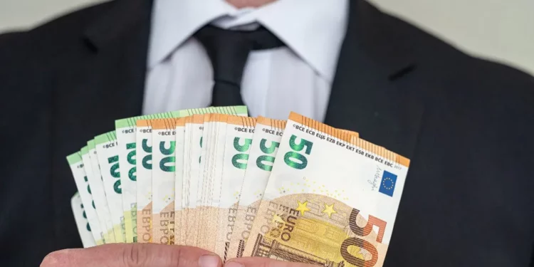 Da settembre aumento degli stipendi per 1,7 milioni di lavoratori: ecco quali