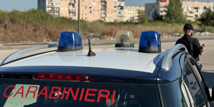 Ponticelli, i carabinieri setacciano il quartiere: controlli e perquisizioni in corso