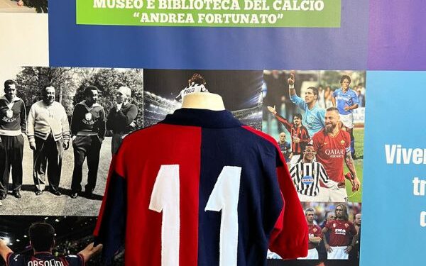Al Museo del calcio “Andrea Fortunato”, in esposizione anche la maglia di Gigi Riva nell’Anno 1974/75