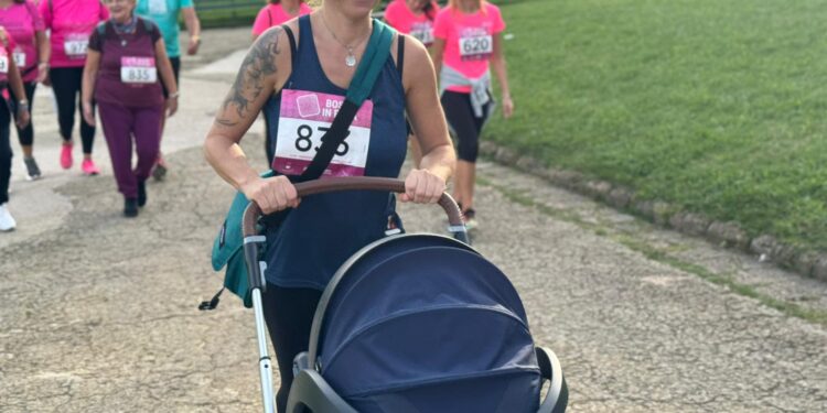 Bosco in rosa: settecento runners in rosa da 2 mesi a 84 anni