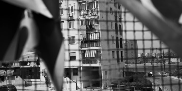 Da ‘o sindaco a oggi, le case popolari in ostaggio della camorra