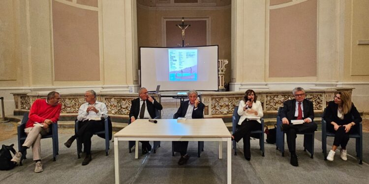Presentato a Napoli “Il vento tra le mani”: il libro-denuncia sul Sindaco Pescatore Angelo Vassallo