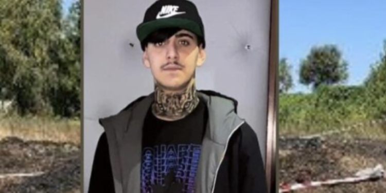 Ucciso e dato alle fiamme a Pianura: arrestato un sedicenne