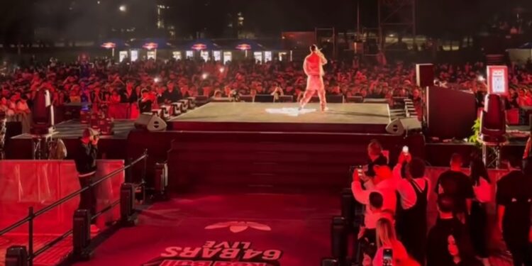 Cecchy, il Geolier di Ponticelli, conquista il “Red Bull 64 Bars” di Scampia