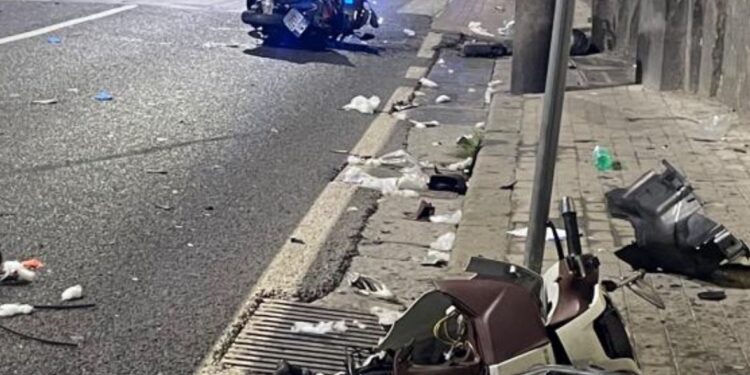 Incidente stradale a Torre del Greco: tre giovani finiscono in ospedale, grave un 18enne