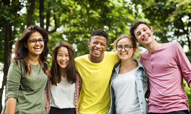 Tempo di visione consigliato ai vostri figli: cosa dicono gli esperti