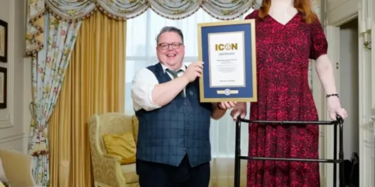 La donne più alta e la più bassa del mondo si incontrano a Londra