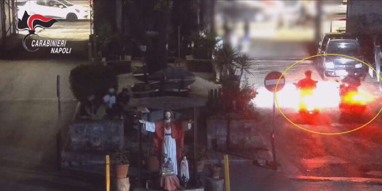 Rapinano il calciatore azzurro Neres di un orologio da oltre 100mila euro: arrestate tre persone