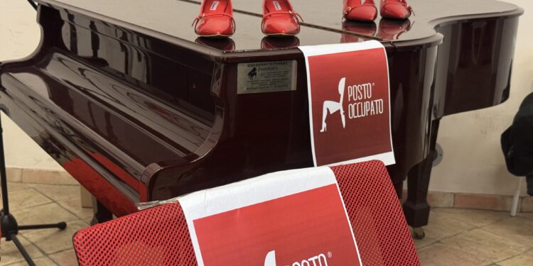 Violenza di genere, al liceo Genovesi due giorni di incontri con i carabinieri