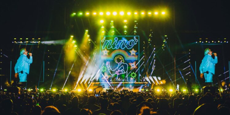 Sabato 7 e domenica 8 dicembre, al Pala Sele di Eboli, Nino D’Angelo in concerto