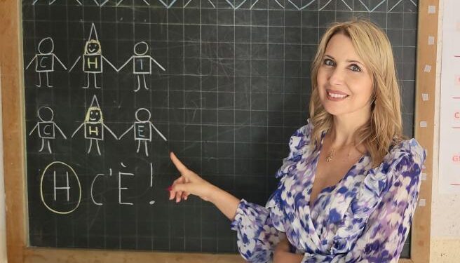 La maestra star sui social per imparare doppie e tabelline: “i bambini hanno diritto alla loro privacy”