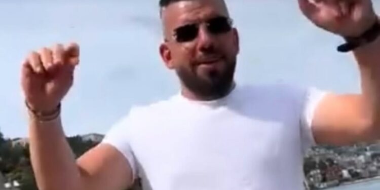 Agguato a Ponticelli, i familiari della vittima: “Enrico non era un camorrista. Basta gettare fango”