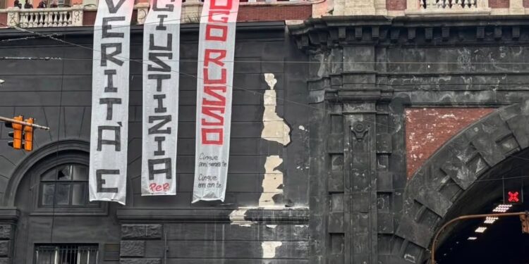 Napoli, striscione per Ugo Russo nel quinto anniversario della morte: verità e giustizia