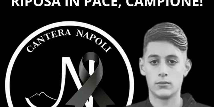 Napoli, malore prima dell’allenamento: 14enne muore nella scuola calcio