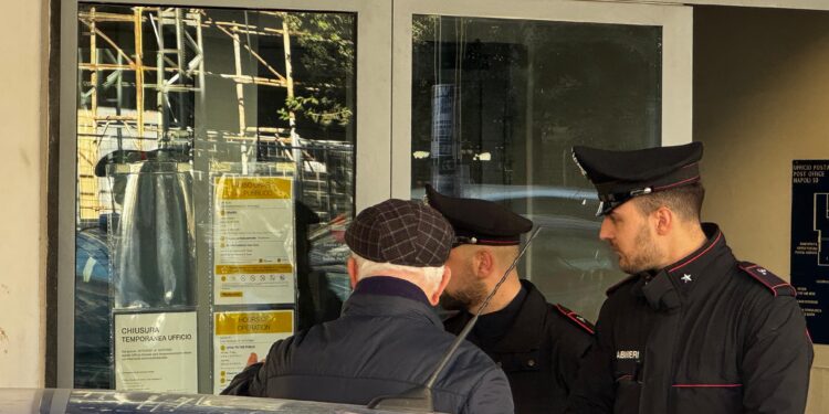 Napoli, furto nel caveau dell’ufficio postale