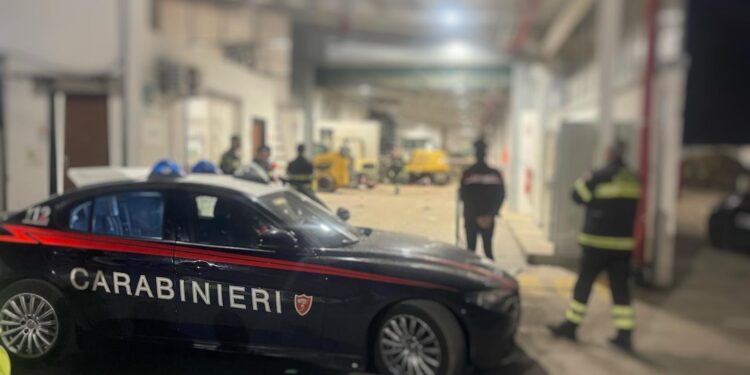 Operaio morto nel napoletano,  rimasto incastrato nel nastro trasportatore