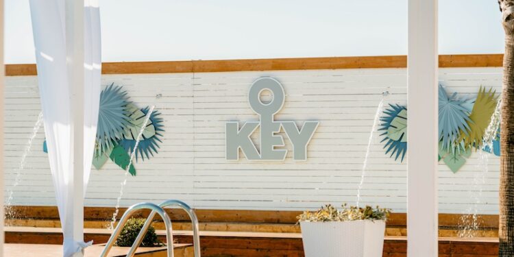 La primavera del Key Village: mare, musica e cultura a Pozzuoli