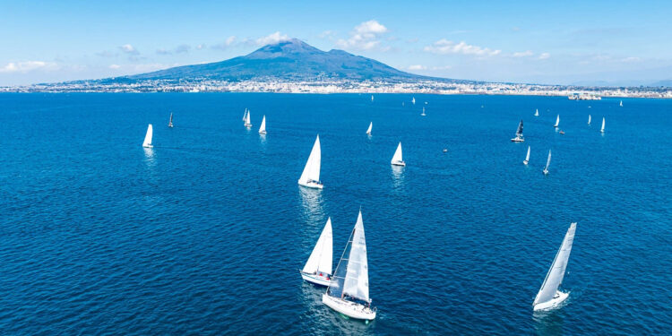 Vesuvio Race, sabato 29 marzo la regata del vulcano