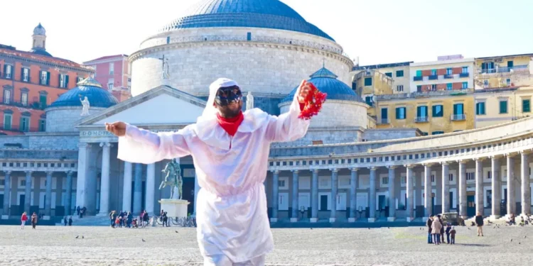 Le Tradizioni del Carnevale a Napoli: Un Viaggio tra Storia, Cultura e Sapori