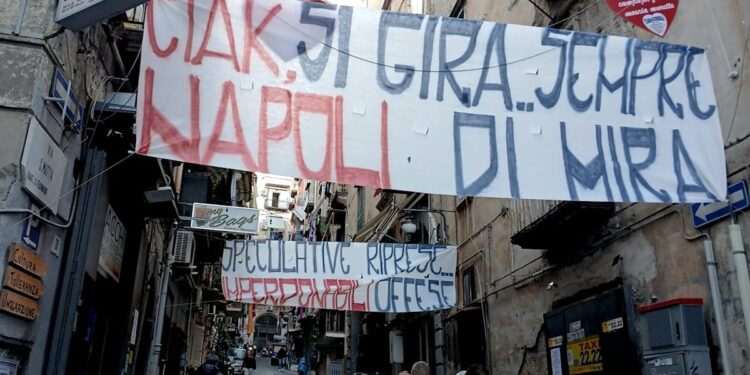 Quartieri Spagnoli in protesta contro le riprese di “Gomorra – Le origini”