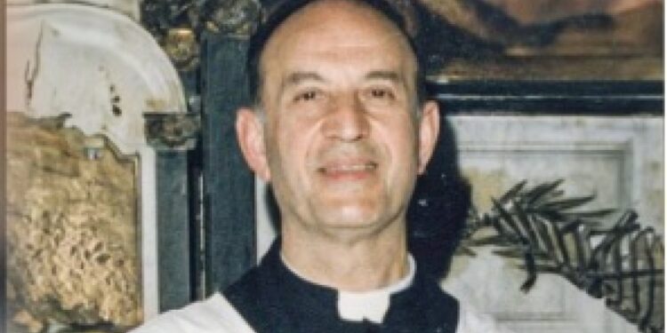 Padre Agostino Cozzolino dichiarato Venerabile: il parroco delle periferie verso la santità