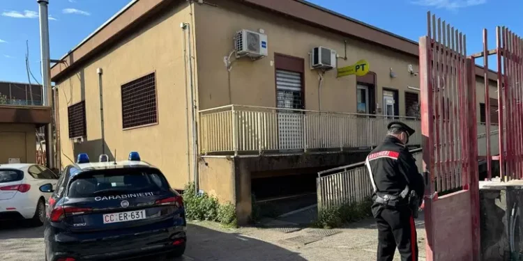 Ponticelli, rapina in ufficio Poste: svuotate cassaforte e bancomat