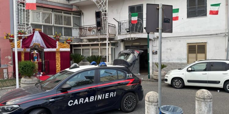 Spari in pieno giorno a San Giovanni: colpita un’auto parcheggiata
