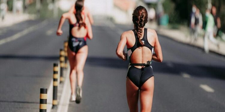 Non solo dieta: come allenamento e integratori brucia-grassi possono fare la differenza 