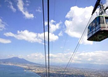 Cede cavo della Funivia del Monte Faito: quattro morti e un ferito grave