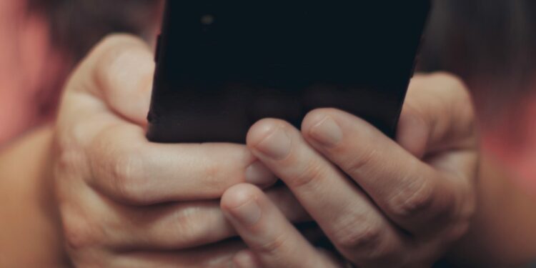 Tecnologia e vita quotidiana: come il digitale ha cambiato le nostre abitudini 