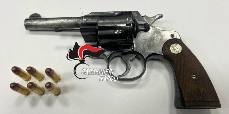 Arrestato con una pistola a Napoli durante i festeggiamenti il TikToker Michele Napolitano