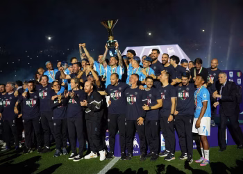 Napoli in festa: lunedì 26 maggio la sfilata sul lungomare per celebrare il quarto scudetto 