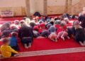 Bambini inginocchiati in moschea: polemiche e indagini sull’asilo parrocchiale di Treviso
