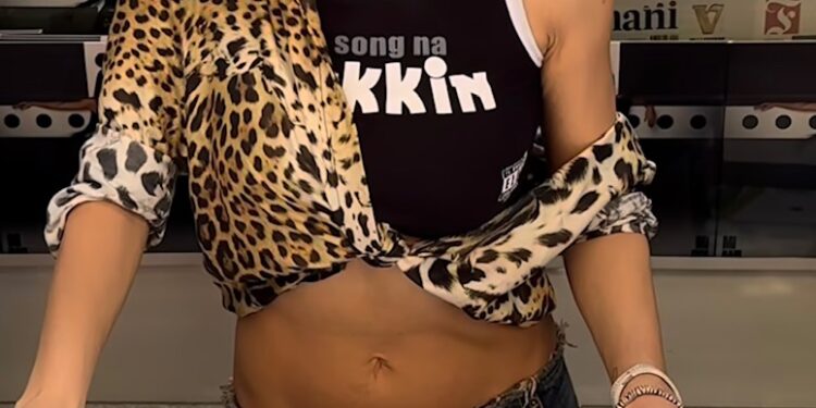 Elodie festeggia a Napoli il suo 35esimo compleanno e il lancio del nuovo album