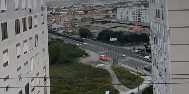 Tra bombe, agguati e assoluzioni: la guerra silenziosa che divora Ponticelli