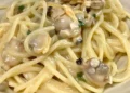 Il pranzo della domenica napoletana: la tradizione di mare che profuma di casa