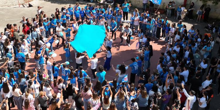 All’Istituto Savio-Alfieri di Secondigliano il coro di Luigi Nappi, tra appartenenza e inclusione