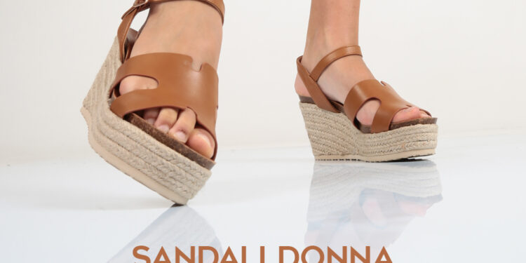 Sandali da donna comodi ma chic: modelli ideali per l’estate in movimento 