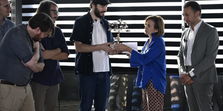 Ai Pinguini Tattici Nucleari un premio per il brano “Migliore” dedicato a Giulia Tramontano