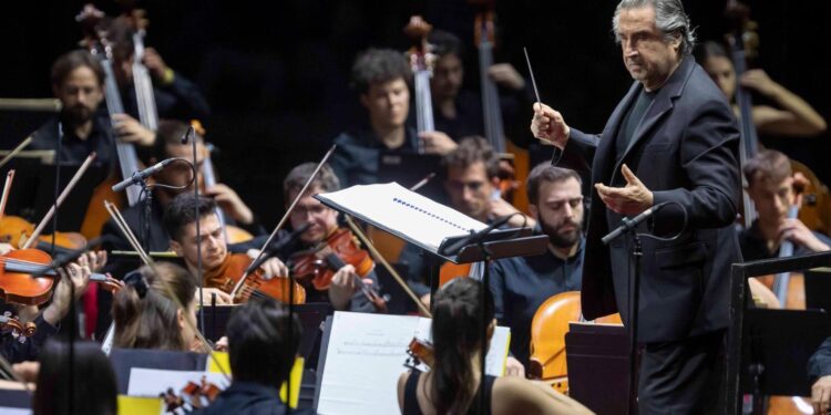 Riccardo Muti dirige l’Orchestra Luigi Cherubini in tre concerti speciali: il 24 luglio a Pompei