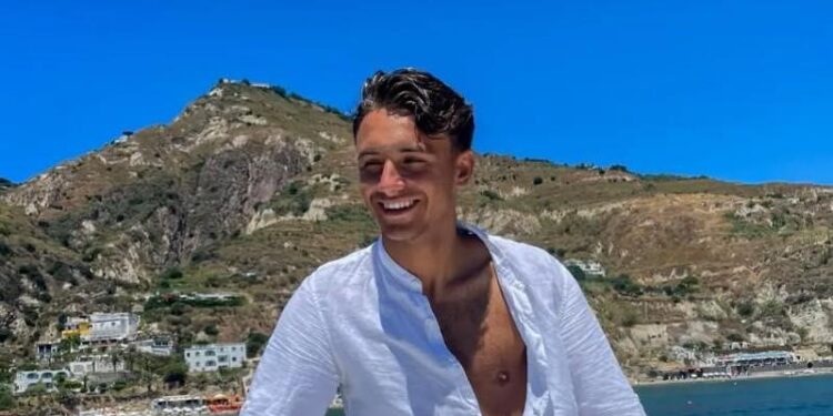 Giovanni Marchionni, 21enne di Bacoli, trovato morto su uno yacht in Costa Smeralda