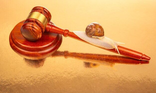 Scarcerazioni nel maxi-processo al clan Moccia: il fallimento della giustizia italiana